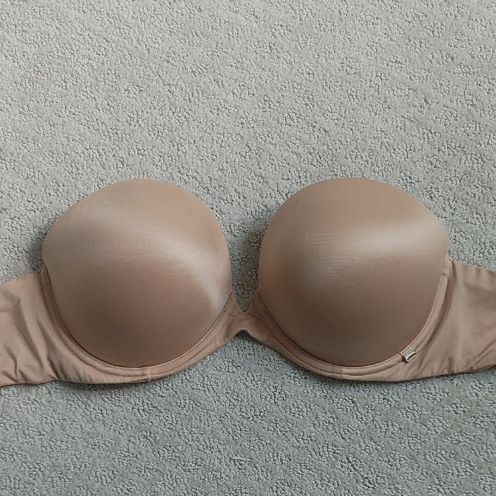 Victoria's Secret Strapless Very Sexy Pushup Bra 34DD